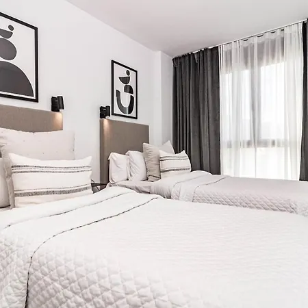 Lme14.4a Spacious Luxury Family Apartment